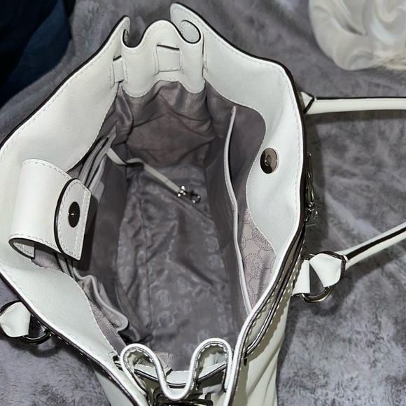 Michael Kors Large Hamilton White Handbag - Picture 5 of 6